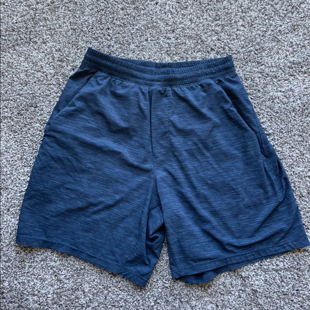 MENS LULULEMON NAVY BLUE 7’ SHORTS - MEDIUM